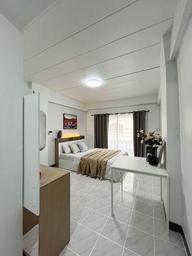 Condo in the area of ​​Ramkhamhaeng University 2, Nirun Residence Condo 3