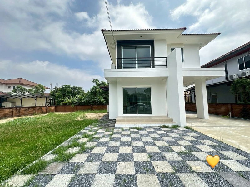 Houses for sale : Detached house for sale with land, good location, comfortable living, near the city, Habitia Panya Intra Village 1Great price only 7,000,000 baht