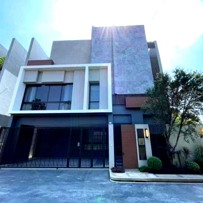 Houses for rent National Institute of Development Administration (NIDA) : 📌 For Rent 3-story House BUGAAN KRUNGTHEP KREETHA 4 bedroom 5 bathroom