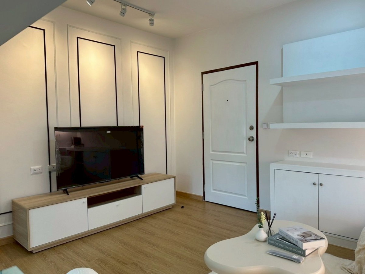 Phanason The Green Place Condominium WR-03272 - image 3