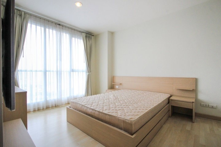 P-141813 | Rhythm Ratchada (Rhythm Ratchada) 🔥 Spacious Condo Near MRT Ratchadaphisek, Ready to Move In! 🔥 | Line ID: @easythaihome | 085-592-2897