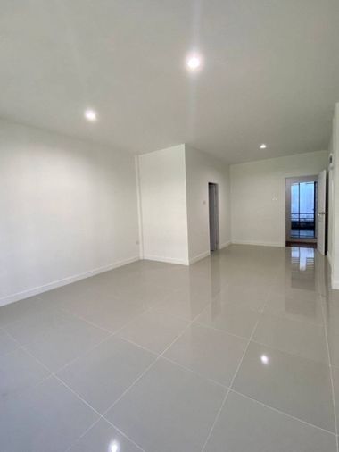 4-bed townhouse for sale, 180 sqm, 18 sq wah, Bang Phlat