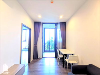 Condos for sale : For sale Whizdom Essence Garden and pool view, only one wall is adjacent to neighbor, 34.03 sq.m. 1 bedroom @5.29MB