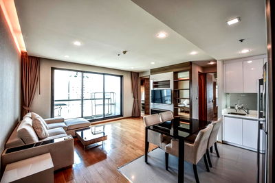 Condos for rent Shrewsbury International School : The Address                         Sathorn 