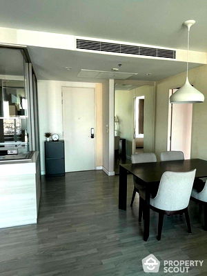 Condos for sale BTS Wongwian Yai : 2-BR Condo at The Room Bts Wongwianyai near BTS Wongwian Yai (ID 2107712)