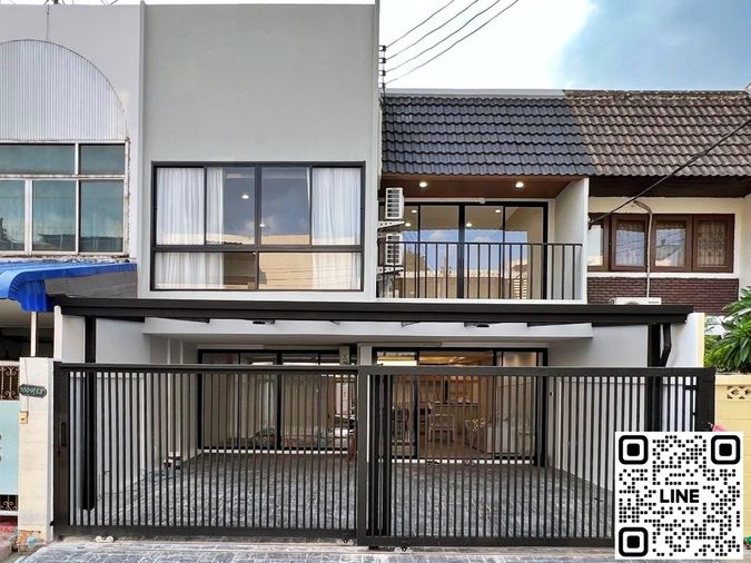 📲Line ID @556ryccg 🏡ทาวน์โฮมปรีดี 41 (เอกมัย22) 4 ห้องนอน 200 ตรม ที่ดิน 30ตรว ตกแต่งพร้อมอยู่ ใกล้รถไฟฟ้า BTS พระโขนงและทางด่วนเอกมัย