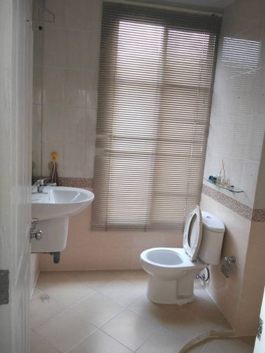 ให้เช่าทาวน์โฮม 4 ห้องนอน บ้านกลางเมืองมอลติ - คาโล