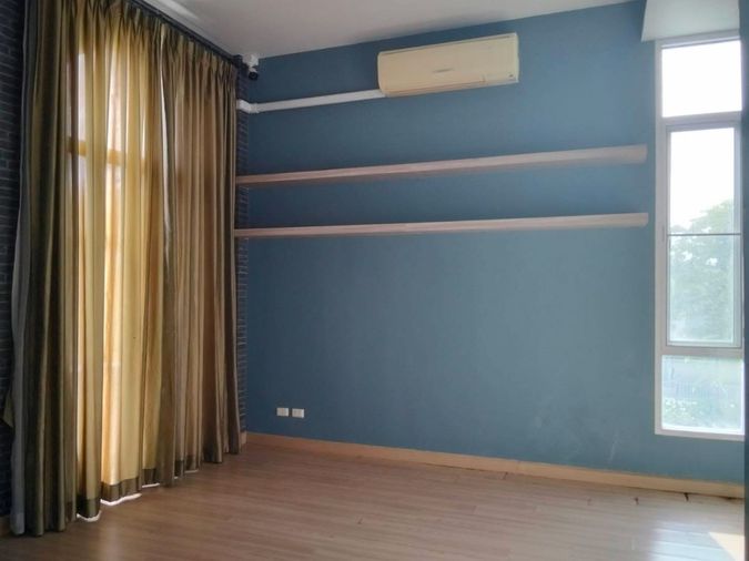 ให้เช่าทาวน์โฮม 4 ห้องนอน บ้านกลางเมืองมอลติ - คาโล