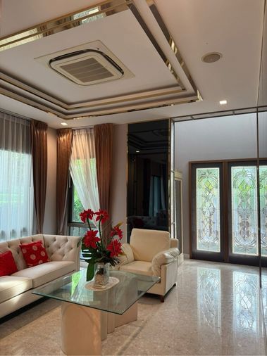 ให้เช่าบ้านเดี่ยว 3 ห้องนอน 390 ตร.ม. 95 ตร.ว. แกรนด์ บางกอก บูเลอวาร์ด ศรีนครินทร์