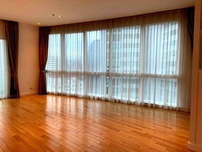 คอนโดให้เช่า : LTH12537 - Millennium Residence Condo FOR RENT Size 193 sqm. 3 beds 3 baths Near BTS Asok Station ONLY 120K/Month