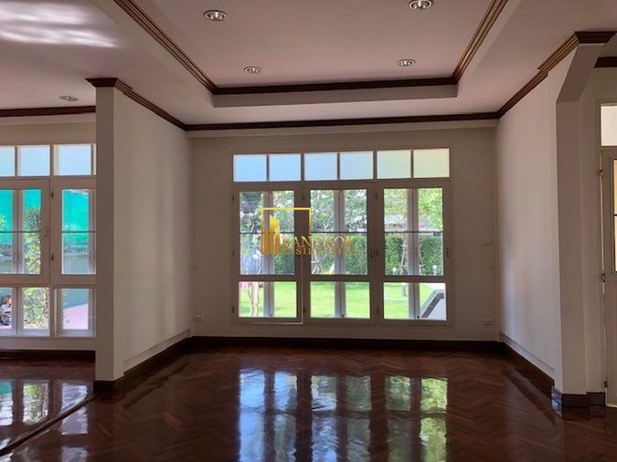 ให้เช่าบ้านเดี่ยว 3 ห้องนอน 916 ตร.ม. 229 ตร.ว. เขตคลองเตย