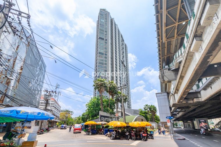 Rhythm Sukhumvit 44/1