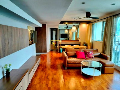 Condos for rent : Baan Siri 31 - Stylish 2 Bedroom Condo in Phrom Phong Area - BR18906CD