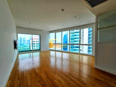 Condos for rent : Millennium Residence - Spacious 3 Bedroom For Rent in Asoke - BR6705CD