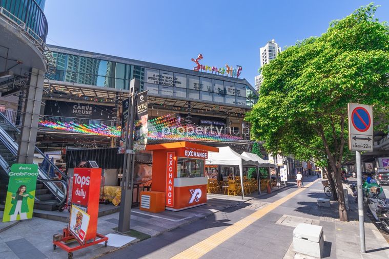 Rhythm Sukhumvit 44/1