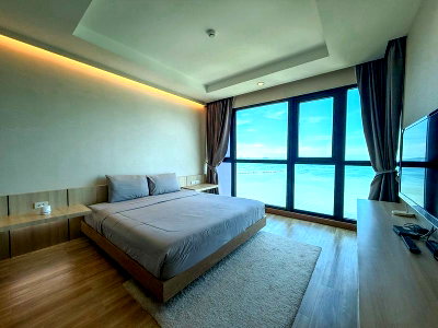 Condos for rent : For rent: Ladda Plus Condo, Sriracha, large room, beautiful view, full sea view