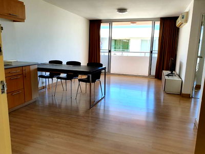 ขายคอนโด : ขายถูก! คอนโด Low Rise ชั้นบนสุด ห้องมุม ส่วนตัวสุดๆ ไม่ติดใคร ใกล้ลิฟต์  ขนาด 62 ตร.ม. 2 นอน 1 น้ำ โถงใหญ่ไม่อึดอัด (เลี้ยงแมวระบบปิดได้)