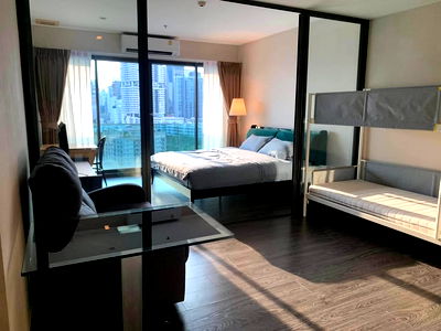คอนโดให้เช่า : เช่าคอนโด Noble Remix/โนเบิล รีมิกซ์ (B6805076)  ID Line : @condo88