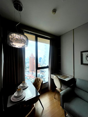 Condos for sale : Sale condo the lumpini 24 Price 8 million baht 