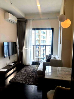 คอนโดให้เช่า : 1 Bed, fully furnished Amazing value for the price Located near BTS Thong Lo/ For Rent -Park Origin Thonglor