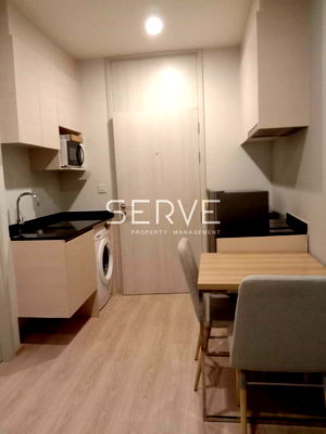 Condos for rent : Large Room Studio with Partition Good Location MRT Thailand Cultural Centre 80 m. / Condo For Rent -Noble Revolve Ratchada 1