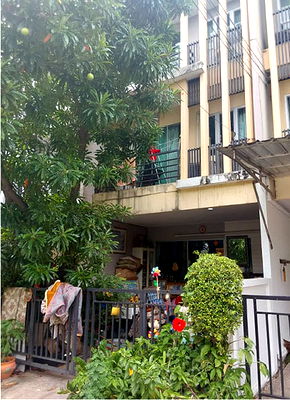 ทาวน์เฮ้าส์ เนื้อที่ทั้งหมด 83.2 ตารางเมตร 7/75 หมู่บ้านวิสต้า ปาร์ค พระราม 2 แขวงแสมดำ เขตบางขุนเทียน กรุงเทพมหานคร ราคา 4,290,000 บาท