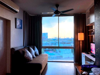 Condos for rent : For Rent Condo THE IRIS RAMA 9 - SRINAKARIN Building F, Floor 7,1 bed room, Room size 45.00 sqm