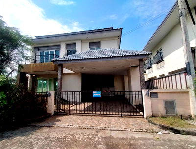 บ้านเดี่ยว เนื้อที่ทั้งหมด 233.2 ตารางเมตร 261/104 ม.ซื่อตรงโคซี่ รังสิต คลอง 6 ตำบลรังสิต อำเภอธัญบุรี ปทุมธานี ราคา 4,730,000 บาท