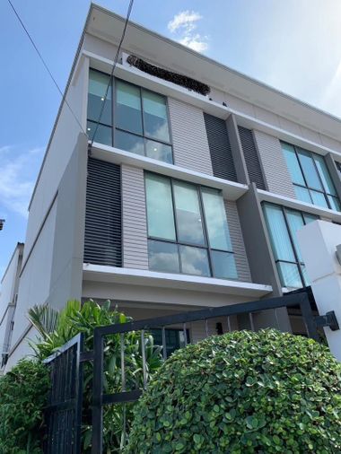 3-bed home office for rent, 161 sqm, Patio Ladkrabang - Motorway