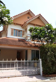 บ้านเดี่ยว 63.4 ตร.วา วรารมย์ เลควิว อำเภอบางพลี สมุทรปราการ 3.6M