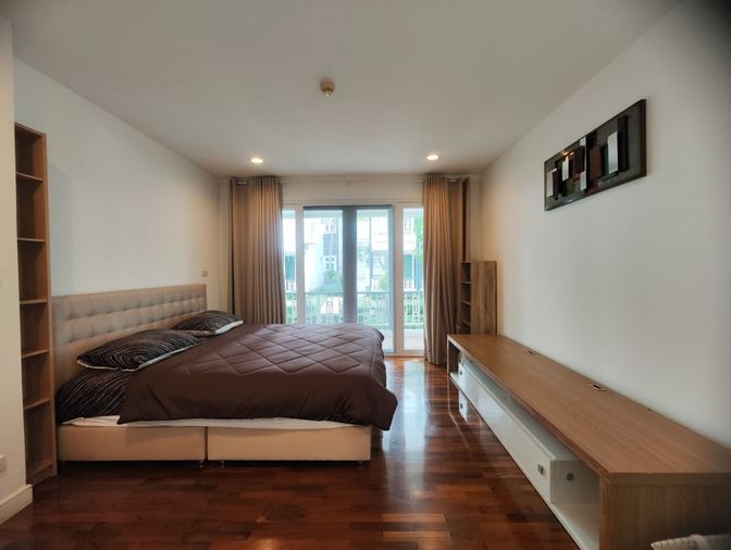 ให้เช่าคอนโด: บ้านปลายหาดขาว หัวหิน ติดทะเล! (Rt-01)