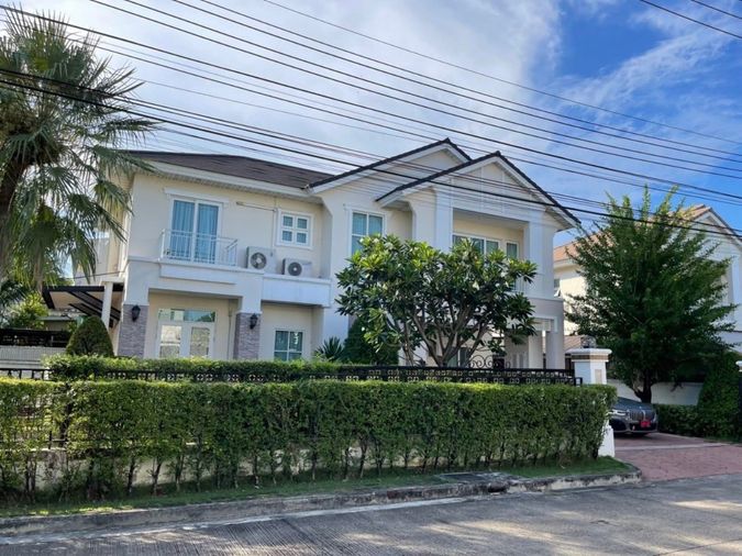ให้เช่าบ้านเดี่ยว 3 ห้องนอน 288 ตร.ม. 120 ตร.ว. เพอร์เฟค มาสเตอร์พีซ พระราม 9 - กรุงเทพกรีฑา