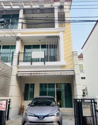 ให้เช่าทาวน์โฮม 3 ห้องนอน 20 ตร.ว. บ้านกลางเมือง  เออร์บาเนี่ยน เออเกษตร - นวมินทร์ 2