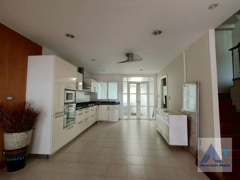 รูป 🔼🔽 AccomA 📩 House for rent in the heart of Thonglor in private compound at  Baan Klang Krung Thonglor (AA42239) - รูปที่ 16/20