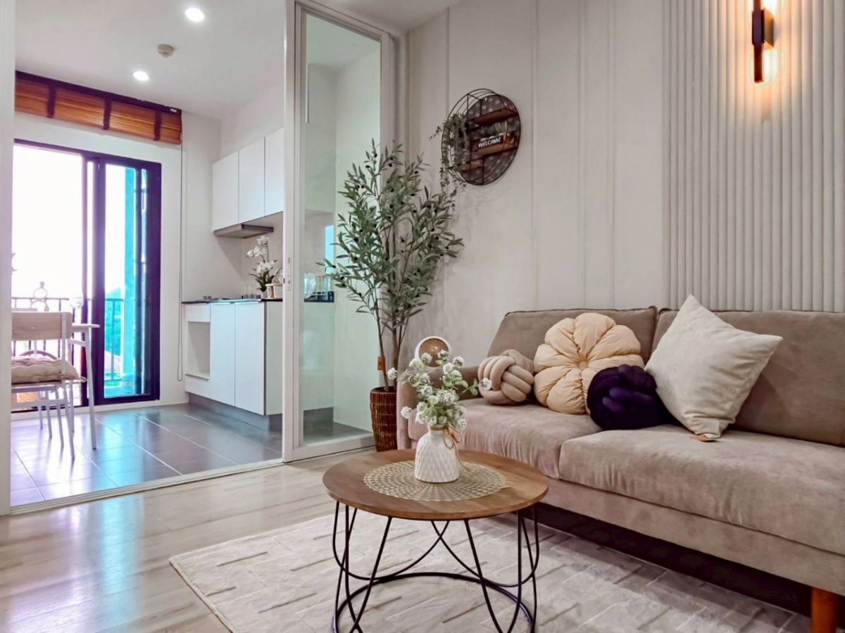 picture The Base Uptown For Sell WR-03307 - 6/15