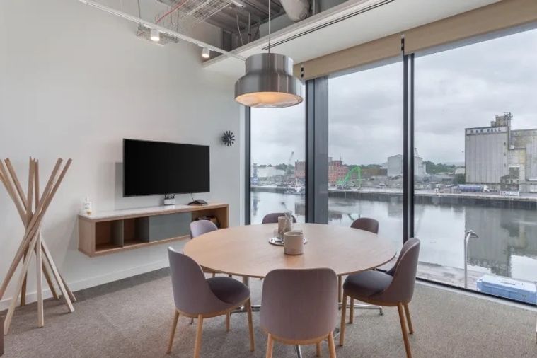 Serviced office for rent at SJ Infinite in Chatuchak area. Enjoy panoramic city views and a full range of professional office equipment your business.