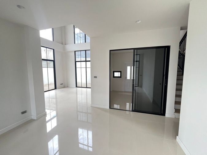 ให้เช่าบ้านเดี่ยว 5 ห้องนอน 355 ตร.ม. 69 ตร.ว. บ้าน ณรา วงแหวน-รามอินทรา