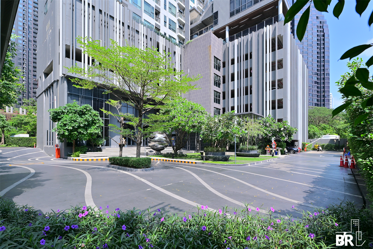 picture Luxury Condo Ready to Move-in at the Best Location RHYTHM Asoke near MRT Rama 9 Station - 6/9