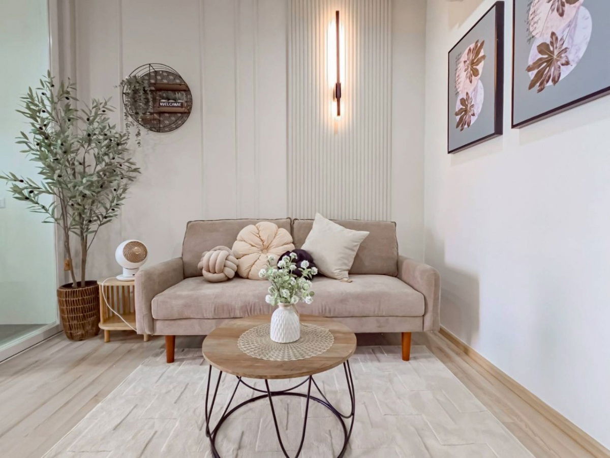 picture The Base Uptown For Sell WR-03307 - 1/15