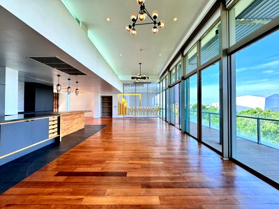 คอนโดให้เช่า : Ficus Lane - Expansive 5 Bedroom Penthouse Condo For Rent - BR4687CD