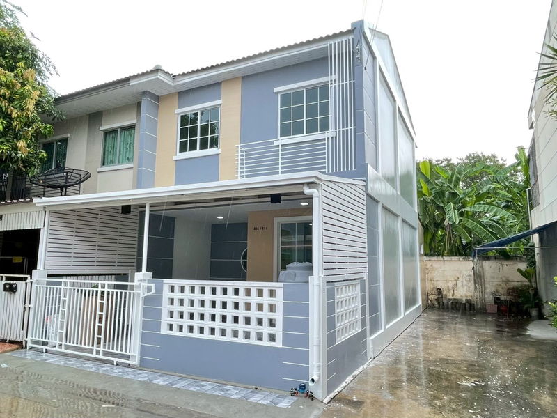 ขายทาวน์โฮม : ทาวน์เฮ้าส์รีโนเวทใหม่พร้อมอยู่ใน | หมู่บ้านรื่นฤดี 6 | ทำเลคลองสามวา เดินทางสะดวก ใกล้แฟชั่นไอส์แลนด์