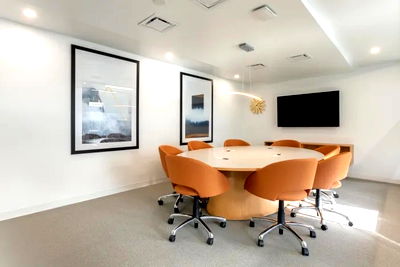 Office for rent Rama 4 Road : Premium office for rent in Leafwork Asia Building, Sukhumvit 26, coworking space, modern meeting room, quiet private office