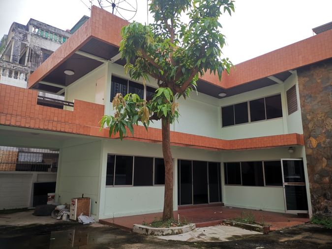ขายบ้านเดี่ยว 2 ห้องนอน 200 ตร.ม. 71 ตร.ว. เขตสาทร