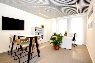 Office for rent Watthana : Office Space for Rent at Interchange 21 Building Stand out with a striking business address and enjoy a prime central location, Near MRT and BTS