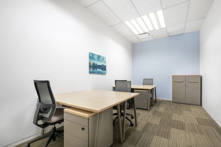 สำนักงานให้เช่าบนชั้น37 ของตึกสาทร สแควร์ ด้วยอาคารที่เป็นกระจกสะดุดตา พร้อมวิวแบบพาโนรามาที่เห็นได้ทั่วกรุงเทพฯ และเดินทางจากBTSช่องนนทรีเพียง 4 นาที