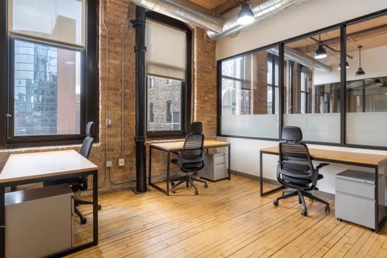  ออฟฟิศระดับพรีเมียมให้เช่าบนตึกลีฟเวิร์คเอเชีย สุขุมวิท26  พื้นที่coworking ห้องประชุมทันสมัย ออฟฟิศส่วนตัวที่เงียบสงบ  