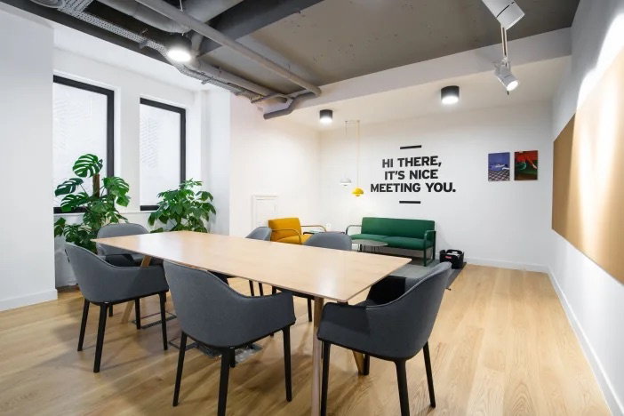 เซอร์วิสออฟฟิศให้เช่า ที่เดอะเมโทรโพลิส สำโรง พร้อม Coworking ห้องประชุม ห้องฝึกอบรม ห้องสัมมนา พื้นที่โต๊ะทำงานหมุนเวียน พร้อมให้บริการอย่างครบครัน