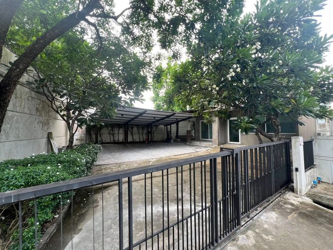 3-bed house for rent, 320 sqm, 80 sq wah, Chaiyapruk Ramintra - Wongwaen 2