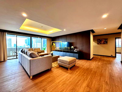 Apartment building for rent Sukumvit 43 : Luxurious 3 Bedroom Apartment in Phrom Phong - BR21265AP