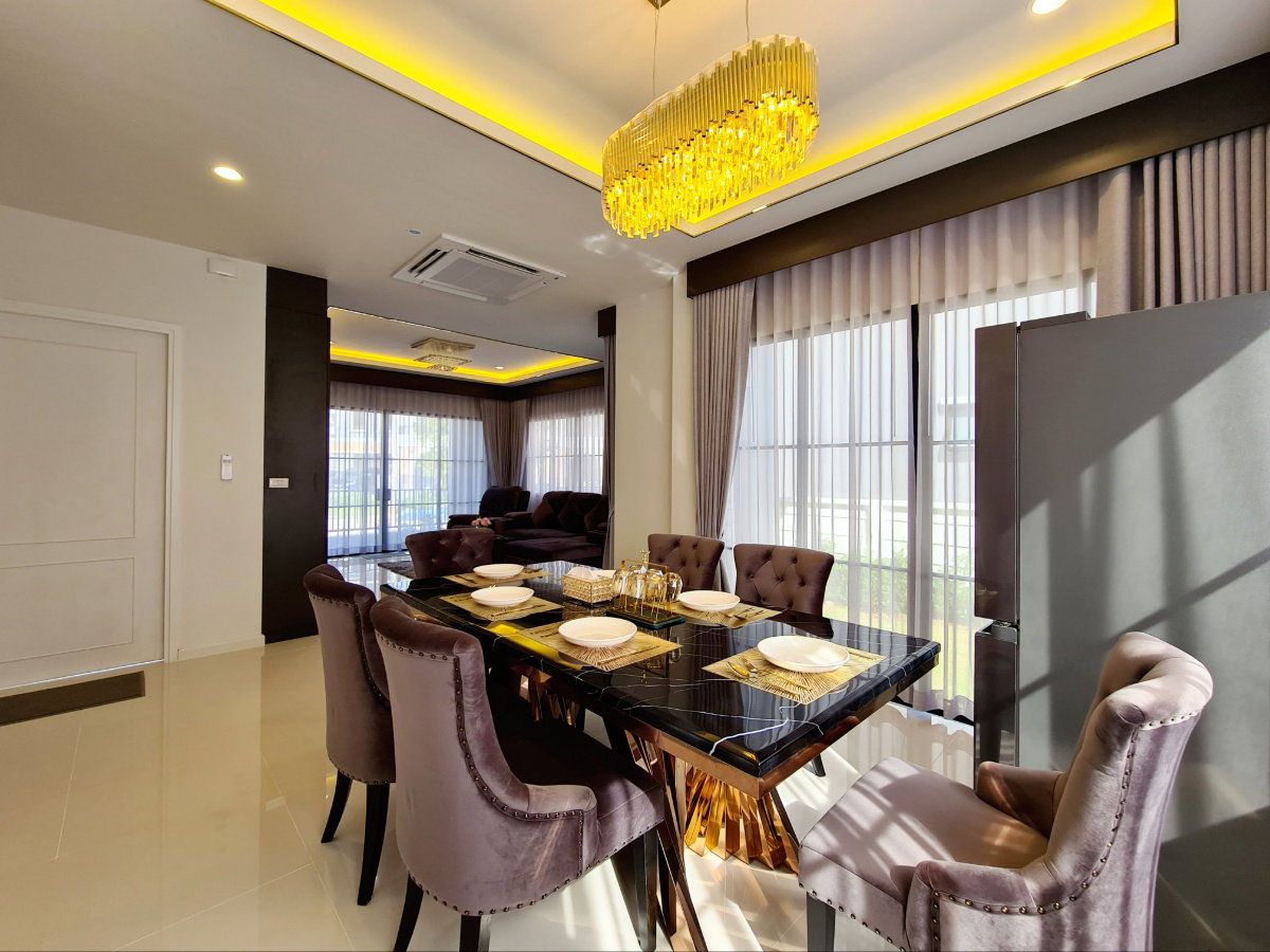 Crown Estate - 3bed 3bath Near by BISP Phuket